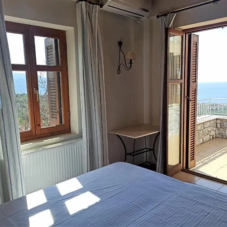 וילה Orato Village פירגוס