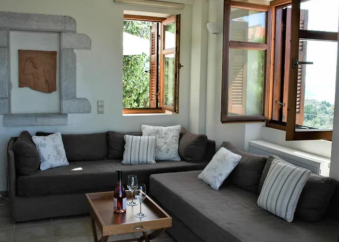 Βίλα Orato Village