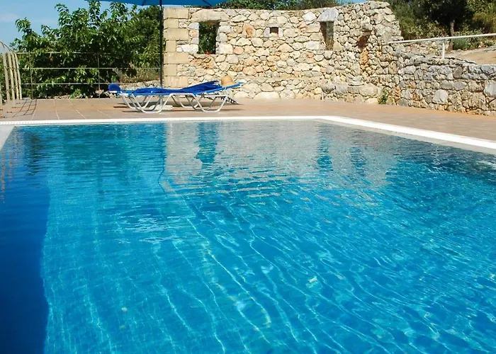 Orato Village Βίλα *