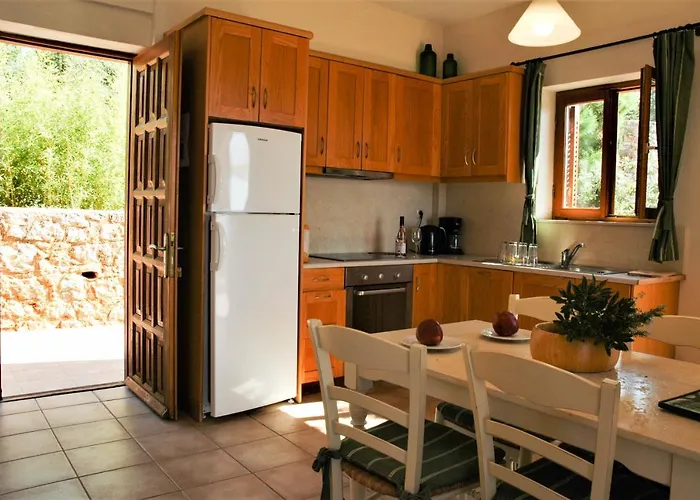 Orato Village Βίλα *