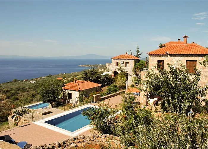 Orato Village Βίλα