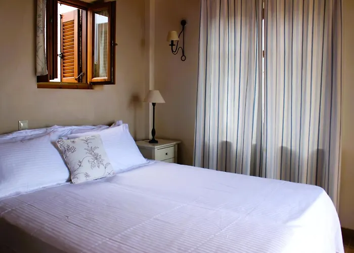 Orato Village Βίλα